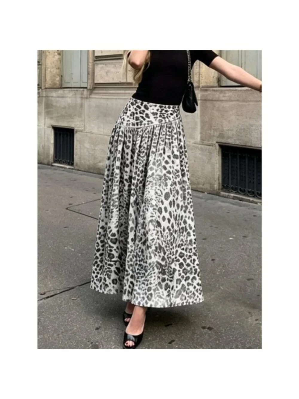 A Classy Chic Boutique *features basic